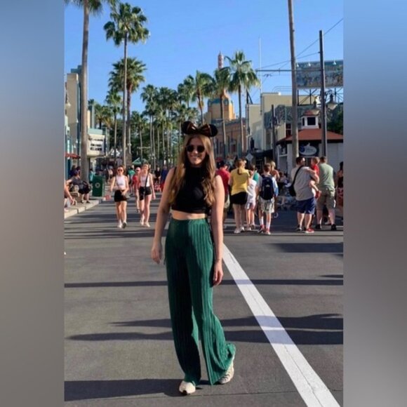 Green top and trousers - Picture 6 of 11